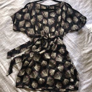 Open-shoulder Lehua Dress